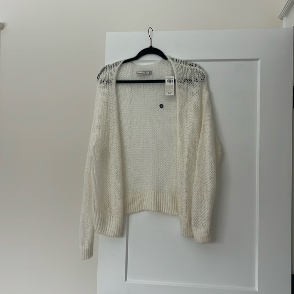 NWT Abercrombie & Fitch Cardigan
